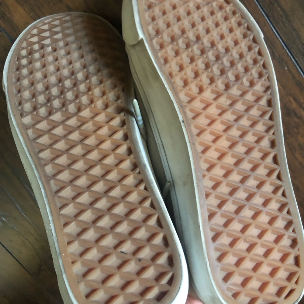 Vans - Picture 4 of 5